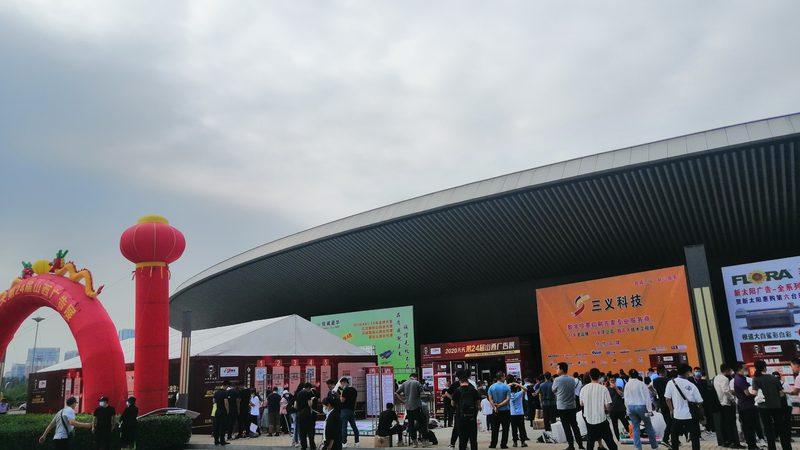 平面設計色彩搭配的入門秘訣：從基礎到實踐